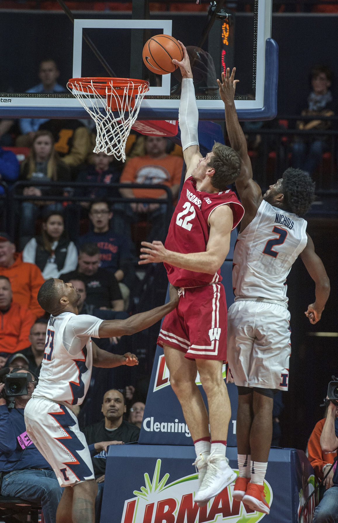 Wisconsin Illinois basketball